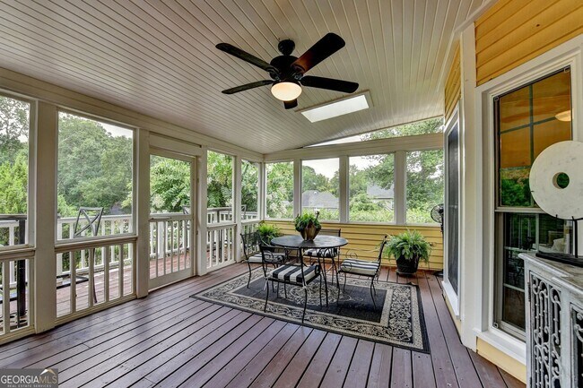 Building Photo - 2611 Briers N Dr