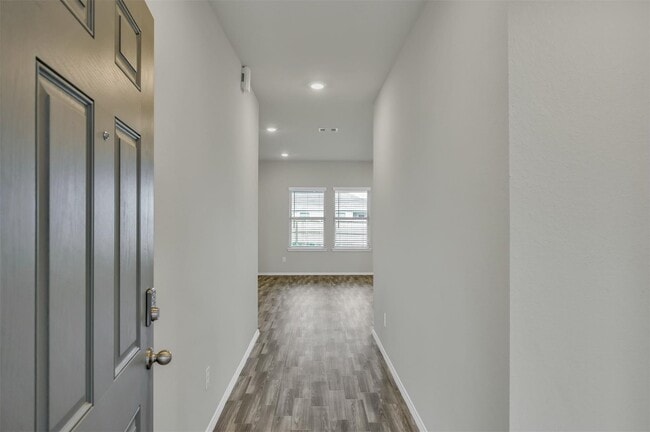 Building Photo - 225 Pecos Dr