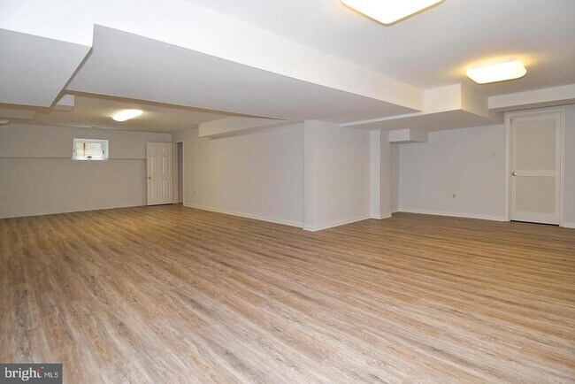 Building Photo - 7646 Huntmaster Ln