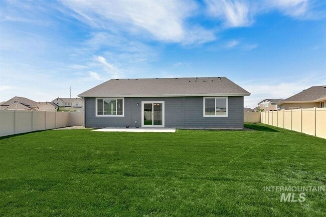 Building Photo - Modern Northwest Meridian Home