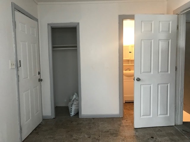 Building Photo - 1711 S Scott St