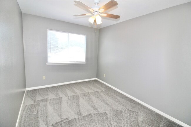 Building Photo - 7423 Edgecraft Dr