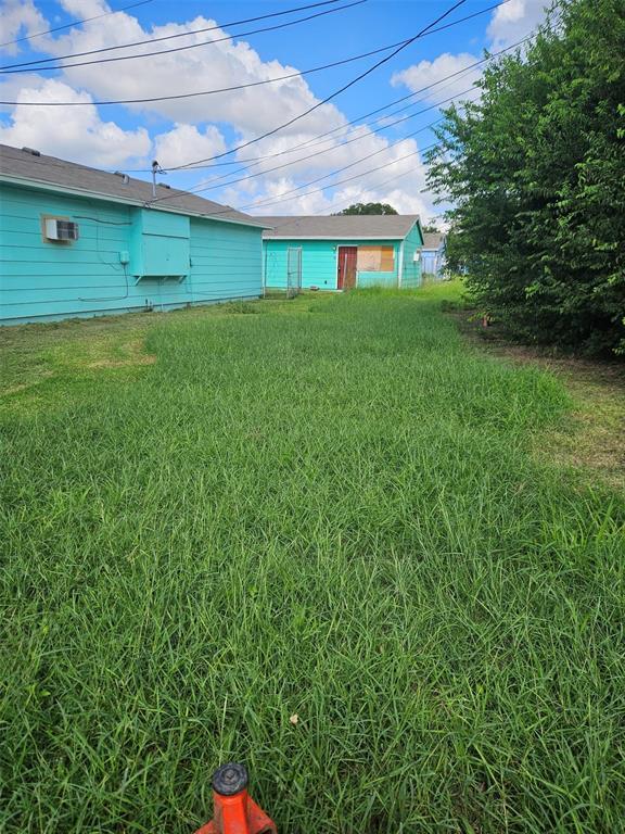 Building Photo - 1513 Lazy Ln