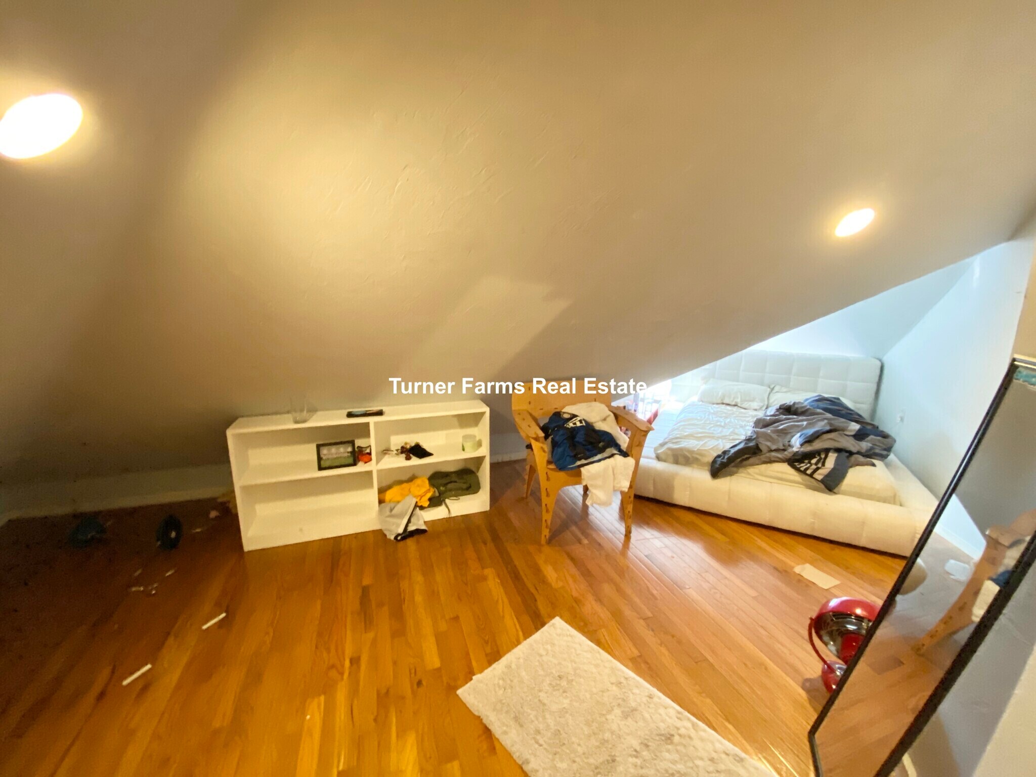 Building Photo - 45 Cherokee St