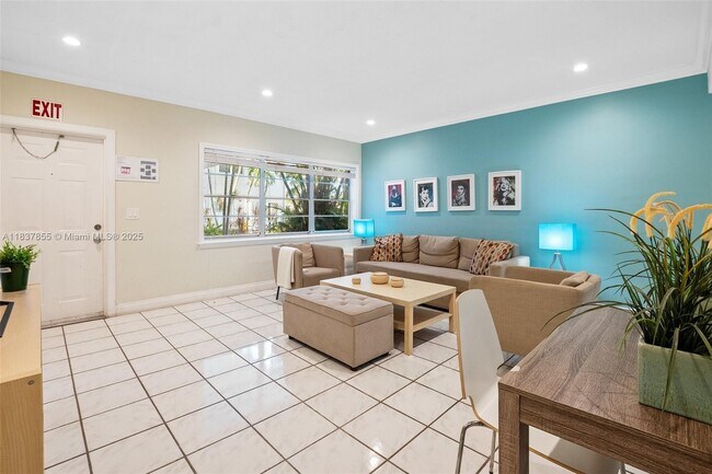Building Photo - 2200 S Ocean Dr