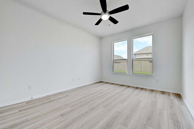 Building Photo - 216 Skipping Stone Run