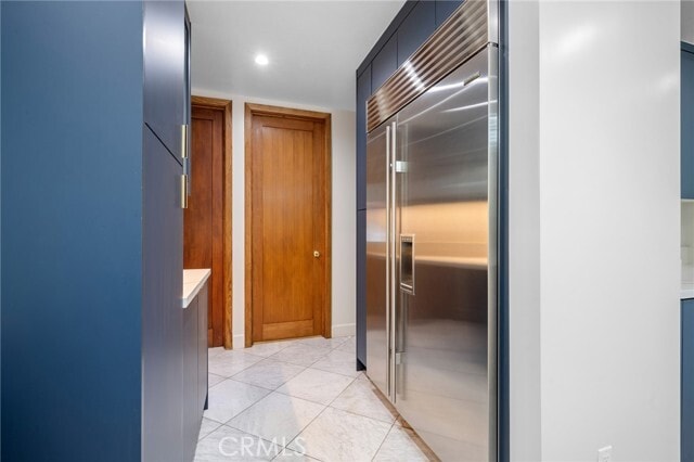 Building Photo - 2065 E Altadena Dr