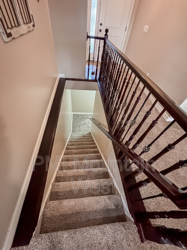 Building Photo - 2241 W 2475 N