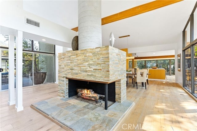 Building Photo - 6225 Frondosa Dr