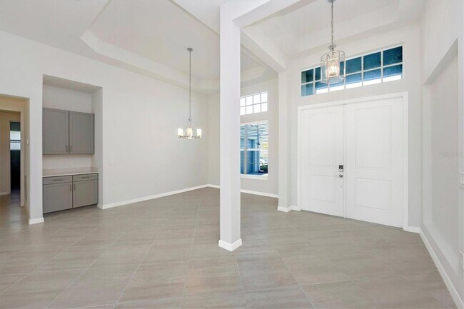 Building Photo - 12655 Wellen Golf St