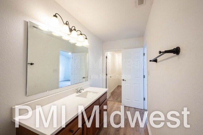 Building Photo - 18058 Cristin Way