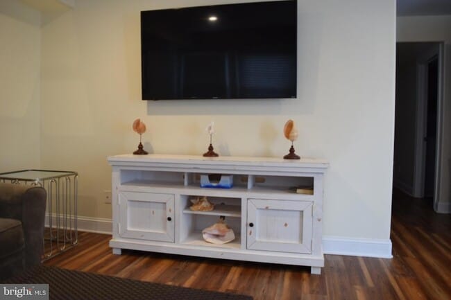 Building Photo - 205 W Brigantine Ave