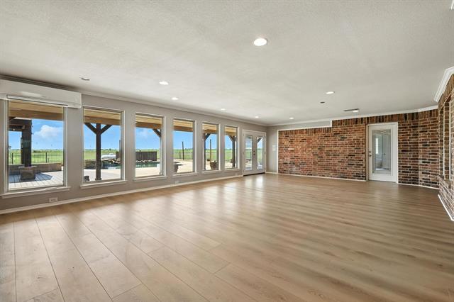 Building Photo - 109 Petes Ln