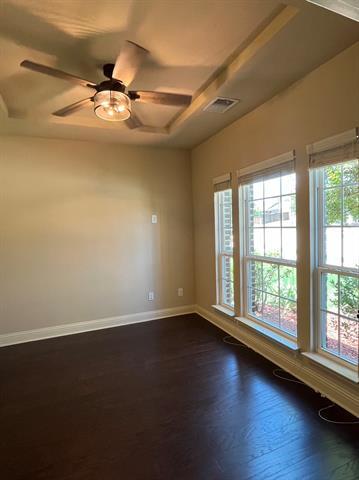 Building Photo - 14200 Blueberry Hill Dr