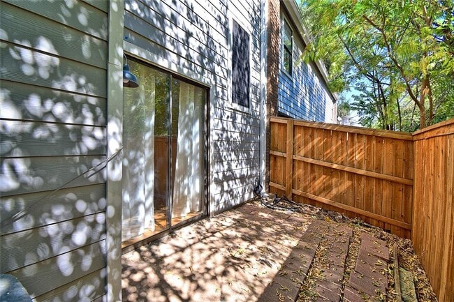 Building Photo - 7635 Guadalupe St