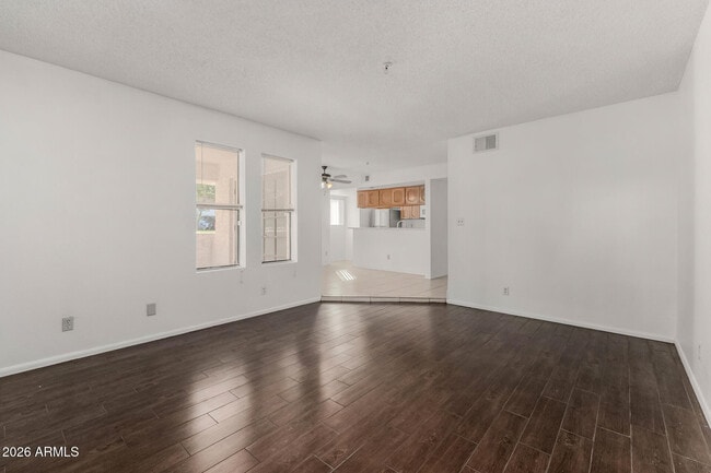 Building Photo - 7510 E Thomas Rd