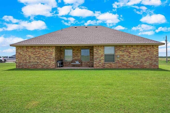 Building Photo - 12422 NE Stone Ridge Ln