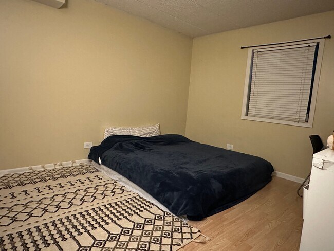 Building Photo - 1504 W Jefferson Ave