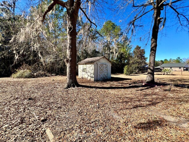 Building Photo - COMING MID-MAY 2026! (Pet Friendly)