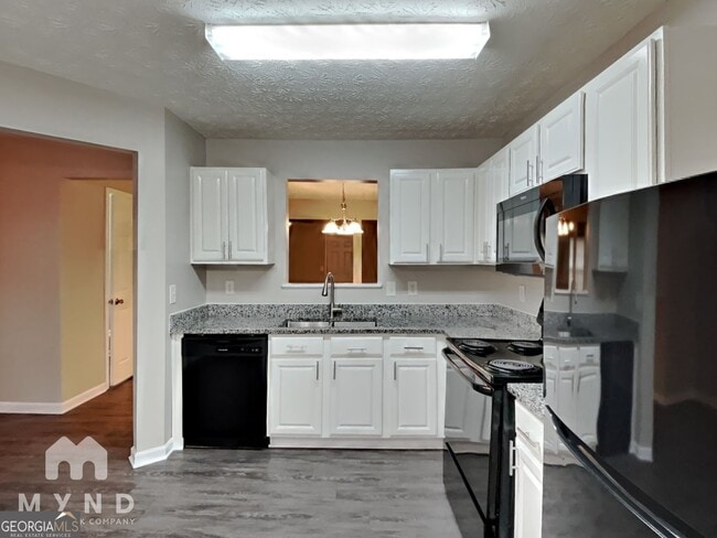 Building Photo - 1998 Grove Way