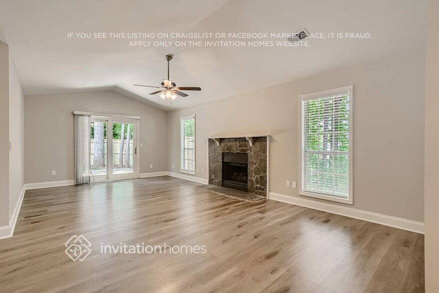 Building Photo - 7470 Hunters Ridge Dr