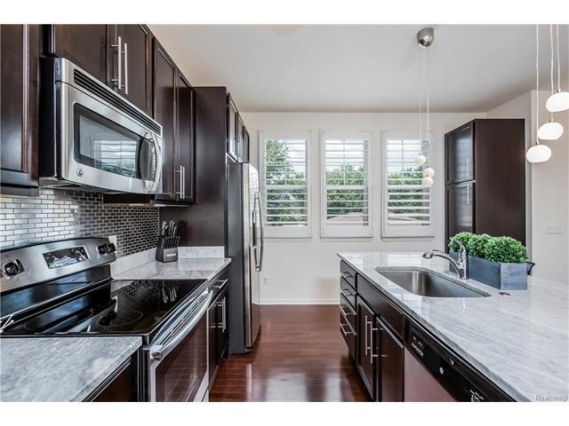 Building Photo - 3070 Kilmer Ave