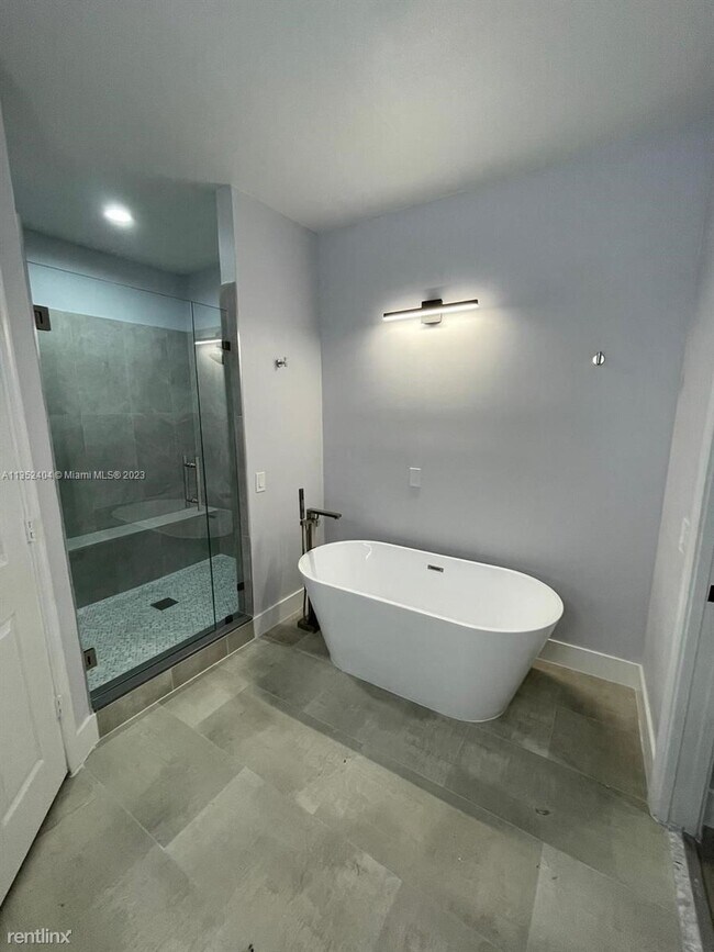 Building Photo - 2 br, 2 bath House - 1621 Passion Vine Cir...