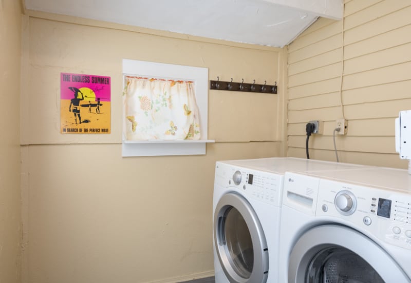 Building Photo - 1015 Poplar St