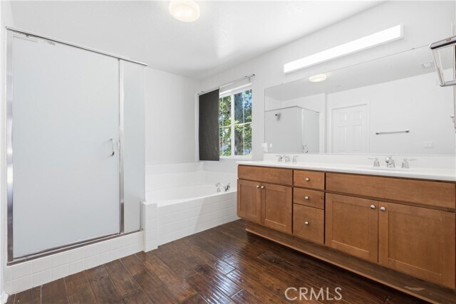Building Photo - 15 Platinum Cir