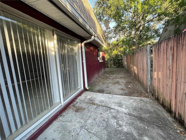 Building Photo - 185 Fulton St NE