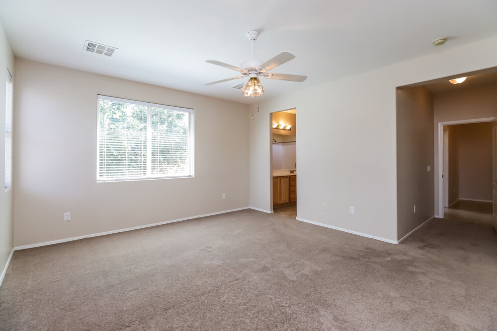 Building Photo - 347 N Wesley