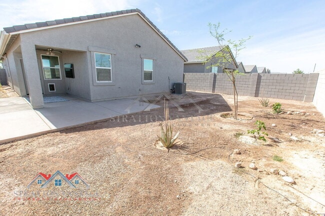 Building Photo - 1673 N Wrigley Dr