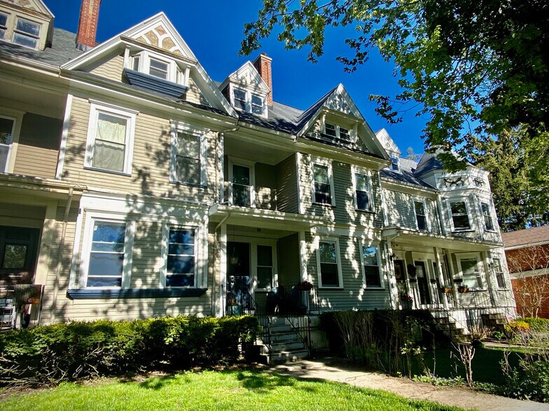 Building Photo - 91 S Washington St.