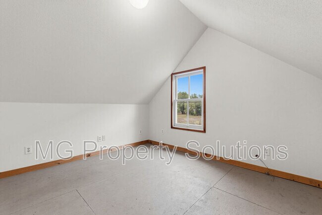 Building Photo - 5151 Nicasio Valley Rd
