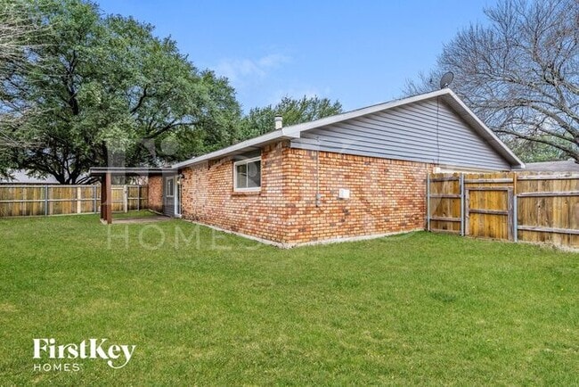 Building Photo - 5109 Gilliam Cir