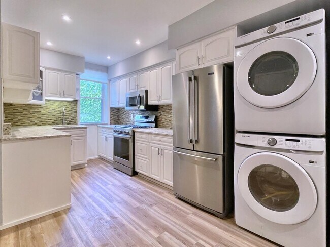Primary Photo - 259 3rd St