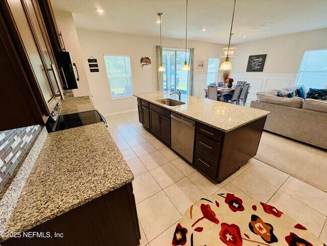 Building Photo - 11303 Streamsong Dr
