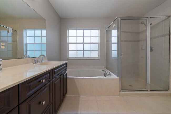 Building Photo - 4109 Macarthur Palm Trail