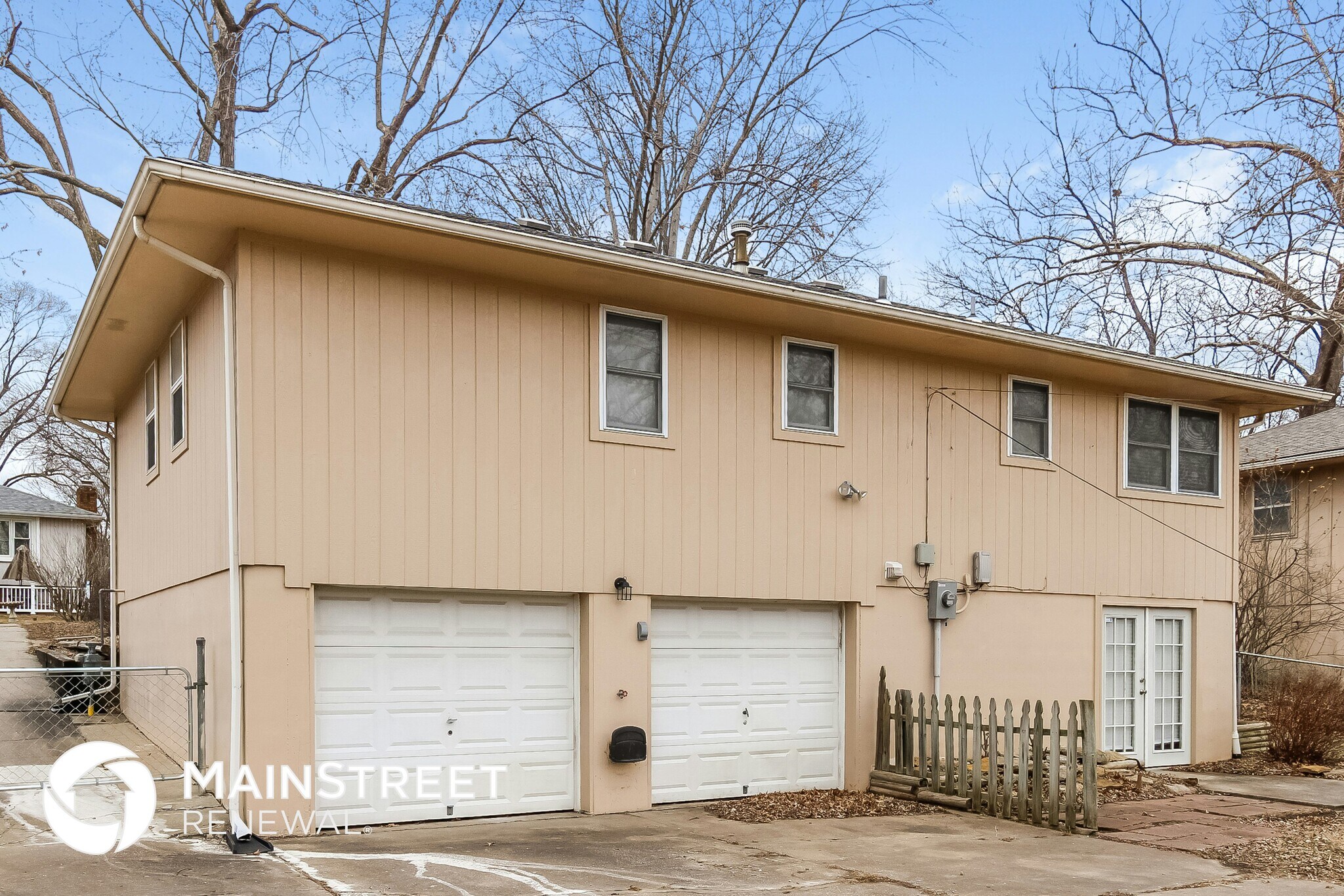 Building Photo - 201 S Ellison Way