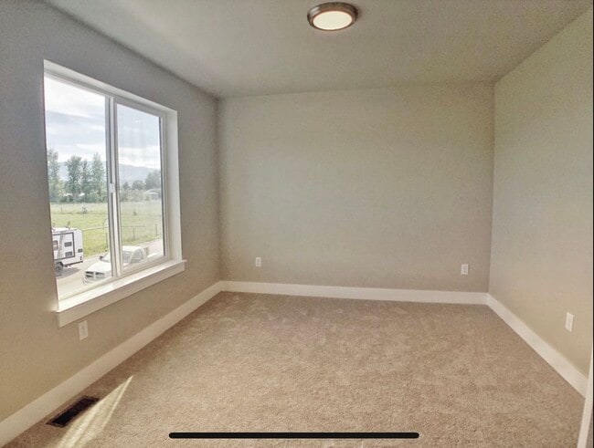 Building Photo - 4712 Giada Dr