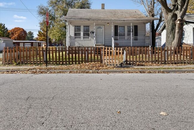 Primary Photo - 3001 Myrtle Ave