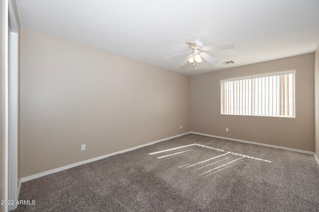 Building Photo - 2684 E Birchwood Pl