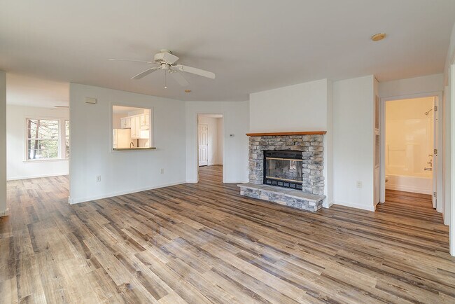 Building Photo - 172 Moffitt Rd