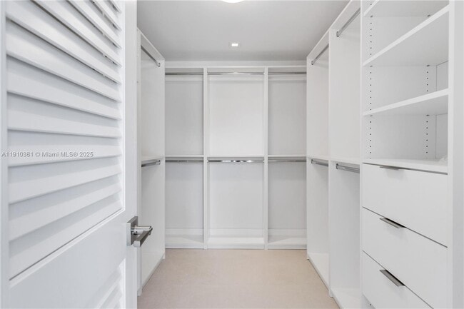 Building Photo - 8000 SW 139th Ter