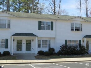 Building Photo - 2-bedroom, 2.5 bathroom townhome