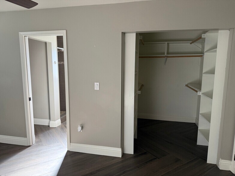 Building Photo - 40089 High St