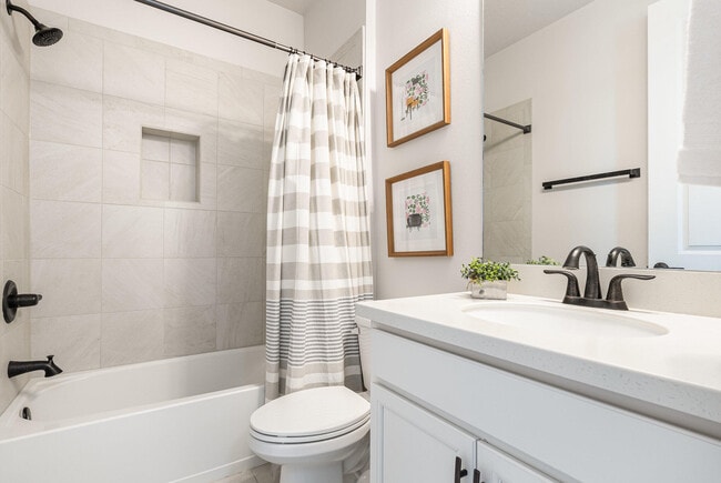 Building Photo - 3179 Ribbon Grass Dr