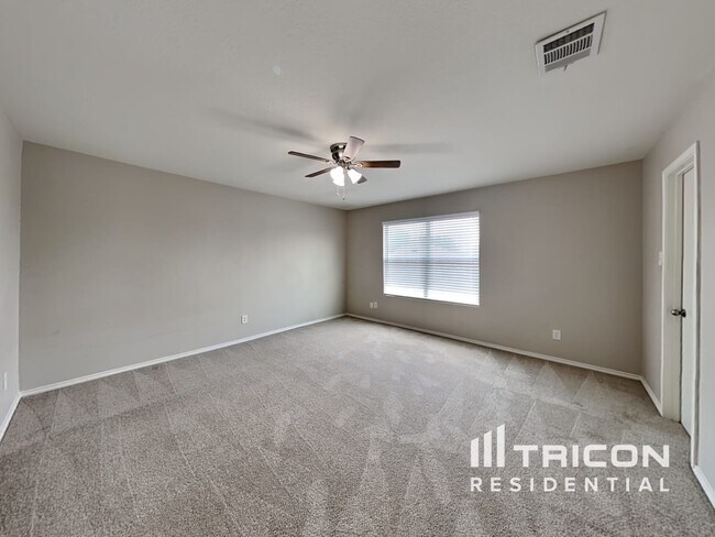 Building Photo - 1042 Condor Dr