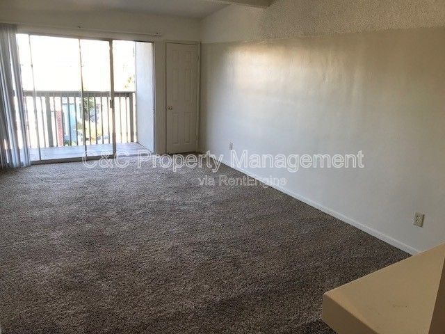 Building Photo - 426 Lighthouse Ave