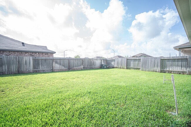 Building Photo - 5234 Greenwood Smt Trl